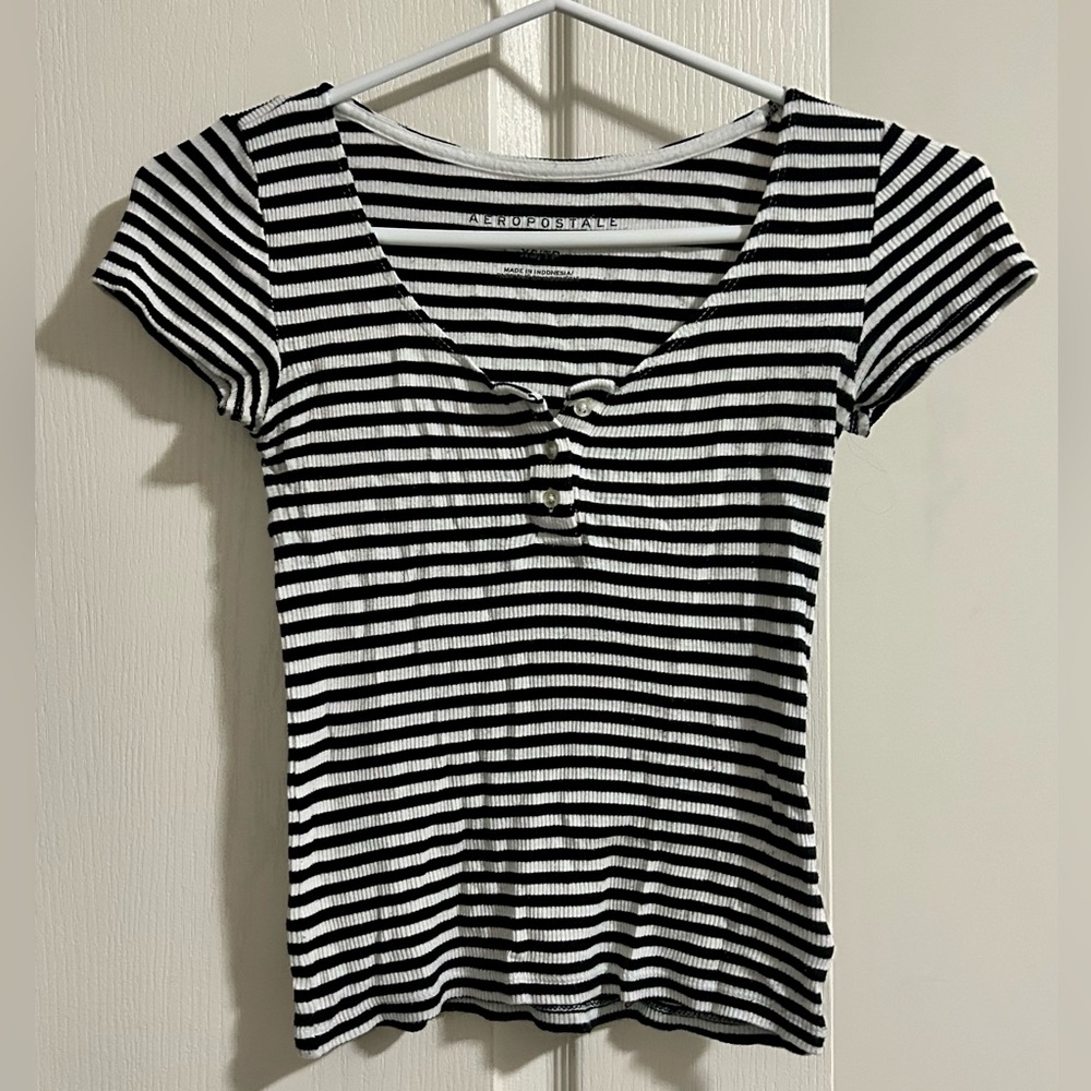 Aeropostale Black and White Striped Short Sleeve Tee